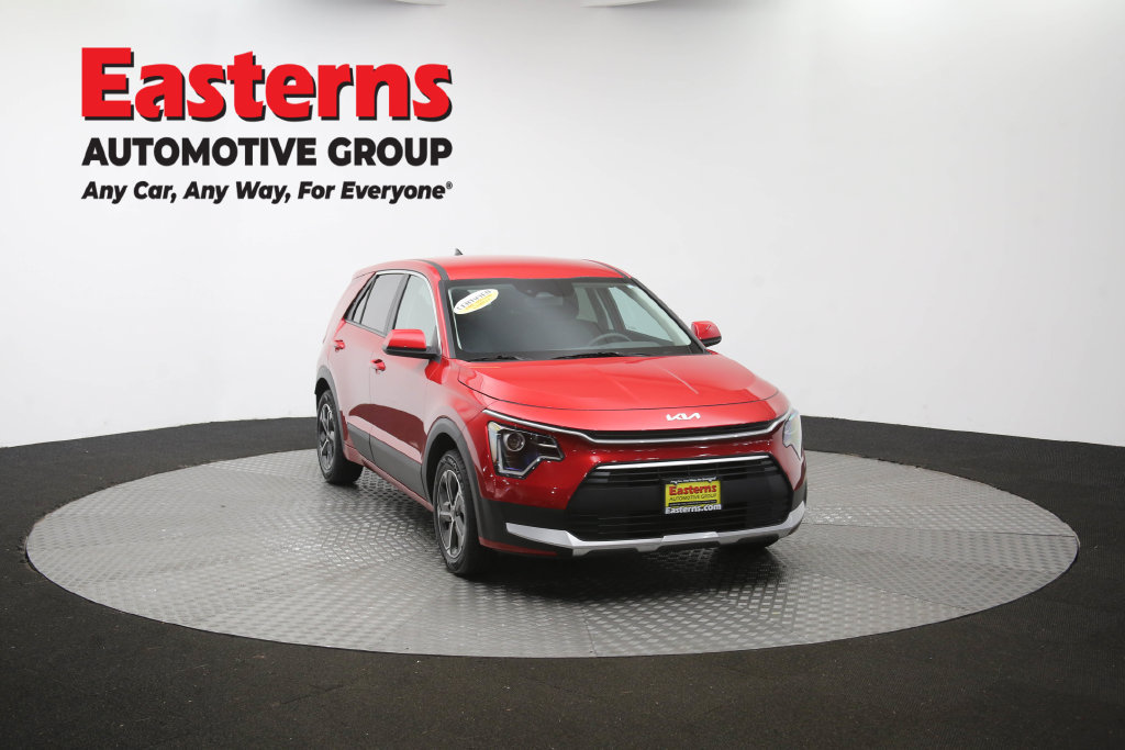 Used 2025 Kia Niro LX FWD image 50