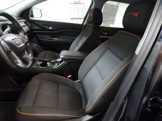 Used 2023 GMC Acadia AT4 image 2