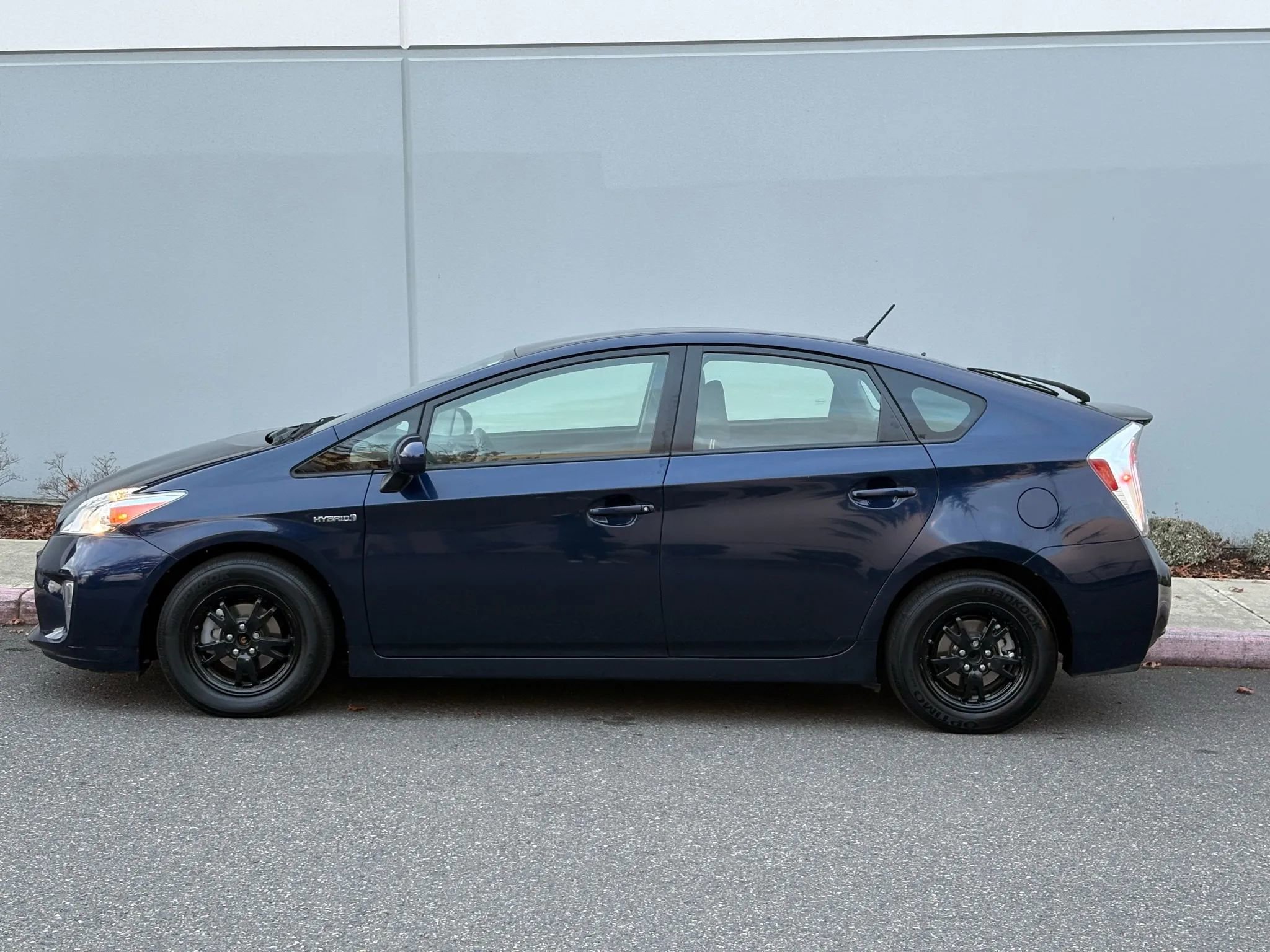 Used 2015 Toyota Prius Two image 3