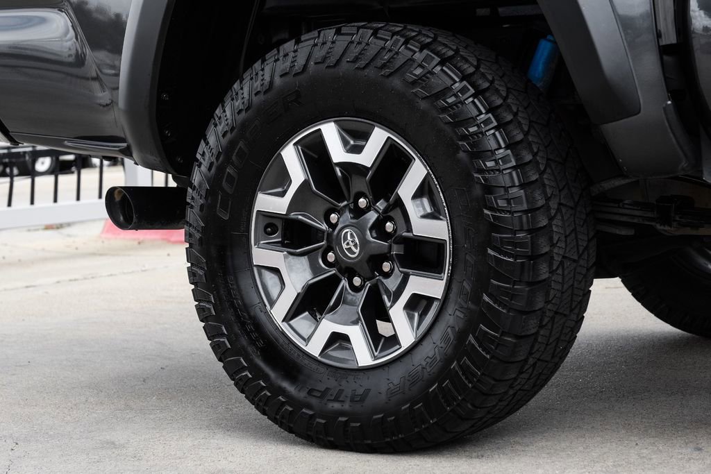 Used 2021 Toyota Tacoma TRD Off-Road AWD/4WD image 55