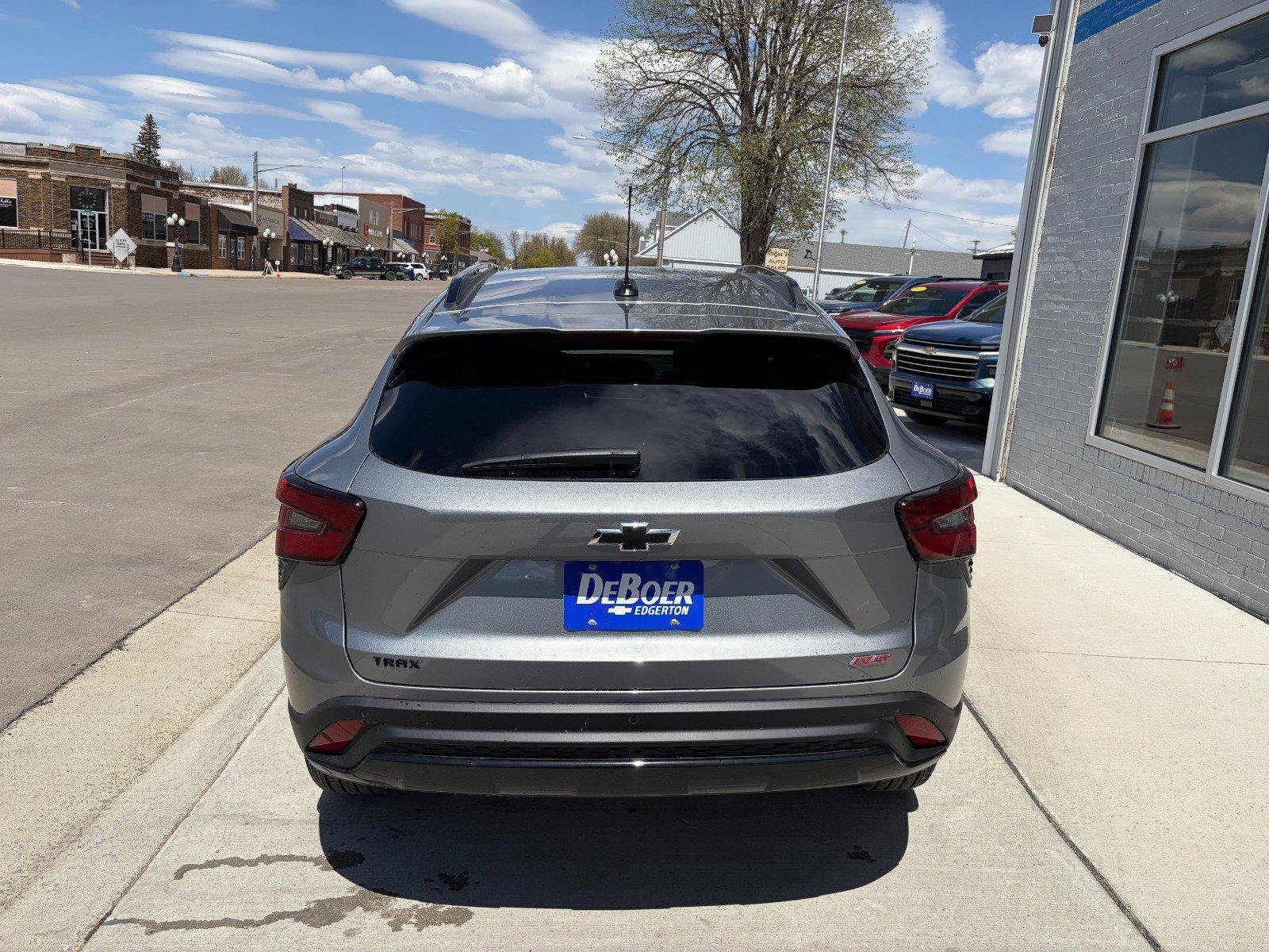 New 2026 Chevrolet Trax RS w/ Driver Confidence Package FWD image 4