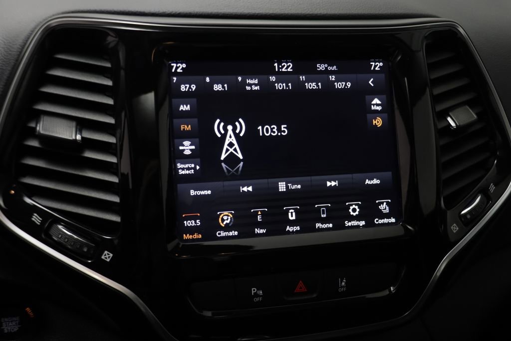Used 2020 Jeep Cherokee Limited w/ Advanced Safety Group AWD/4WD image 8