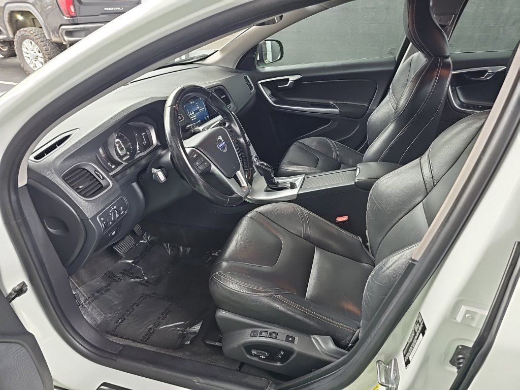 Used 2017 Volvo S60 T5 Dynamic w/ Vision Package AWD/4WD image 34