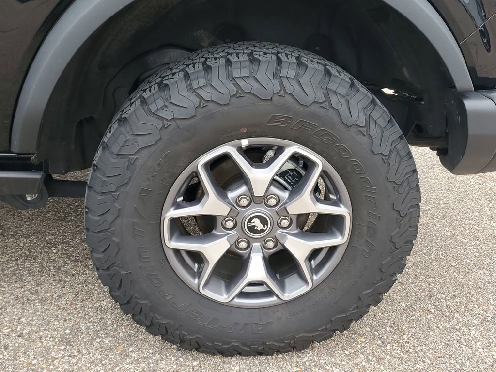 Certified 2025 Ford Bronco Badlands image 5