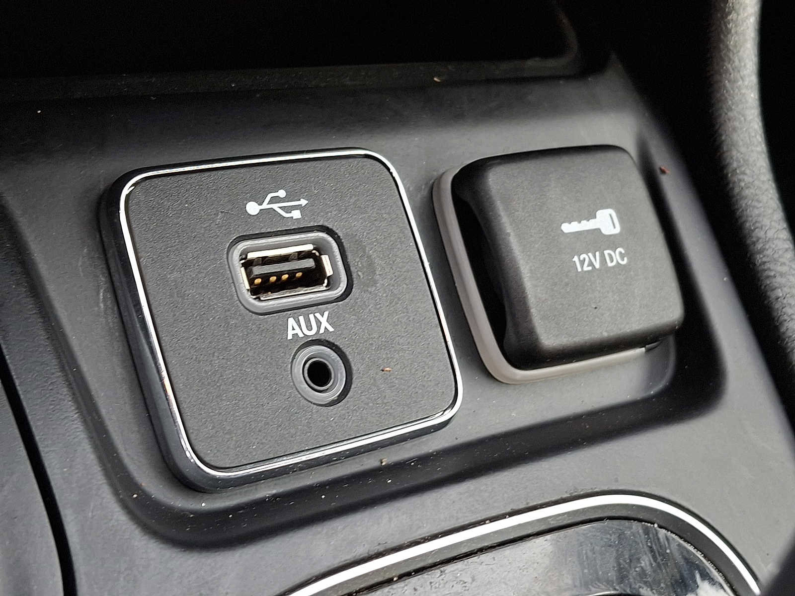 Used 2019 Jeep Cherokee Limited image 20