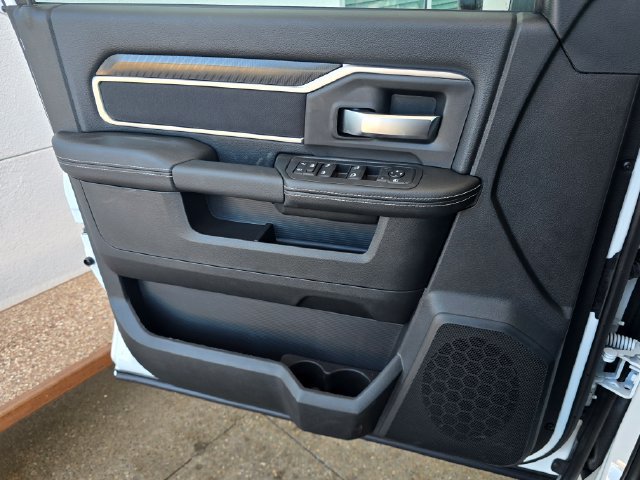 New 2027 RAM 3500 Big Horn AWD/4WD image 18