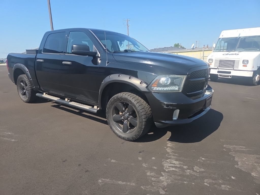 Used 2014 RAM 1500 Express w/ Black Ram 1500 Express Group RWD image 19