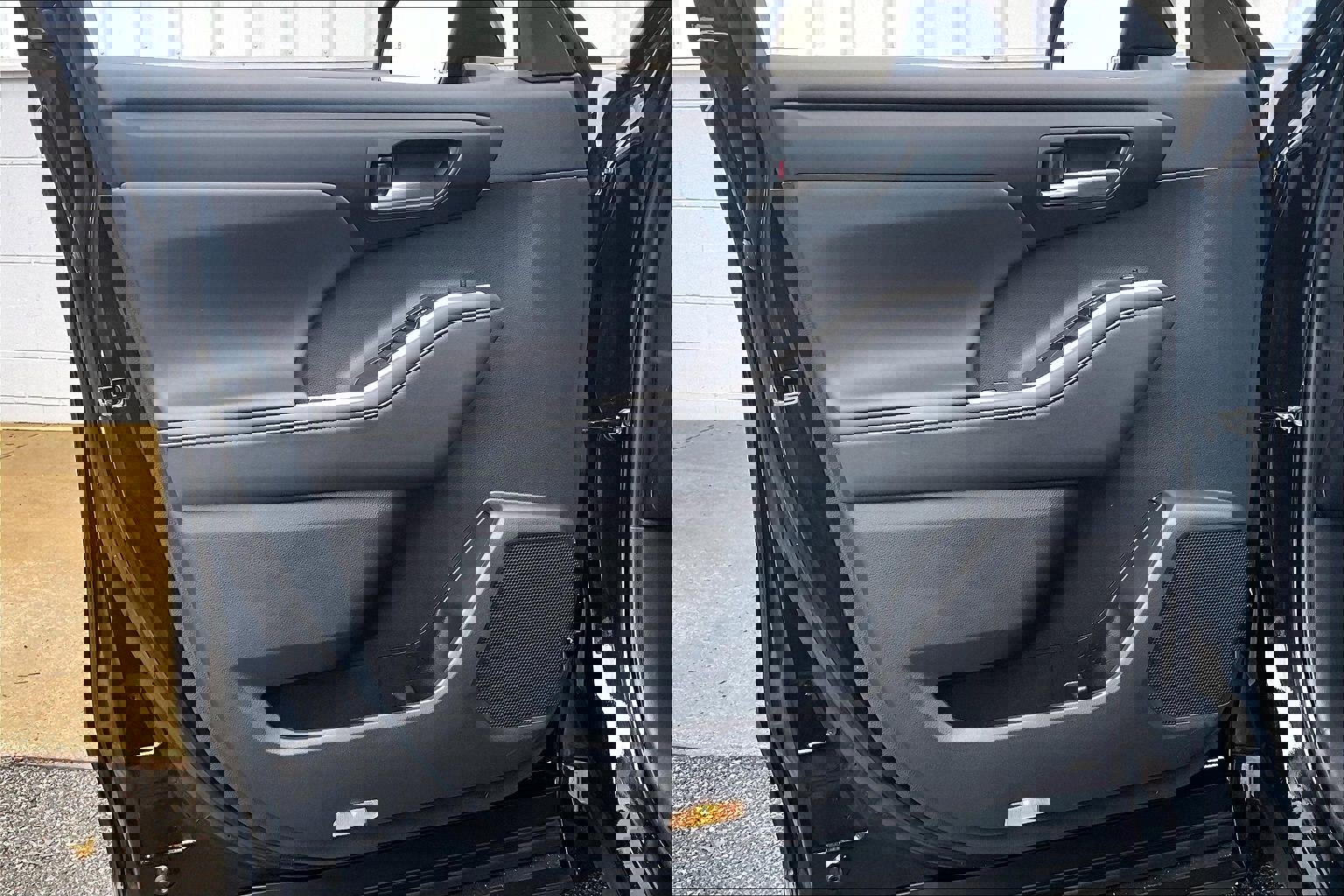 Used 2025 Toyota Highlander XSE image 28