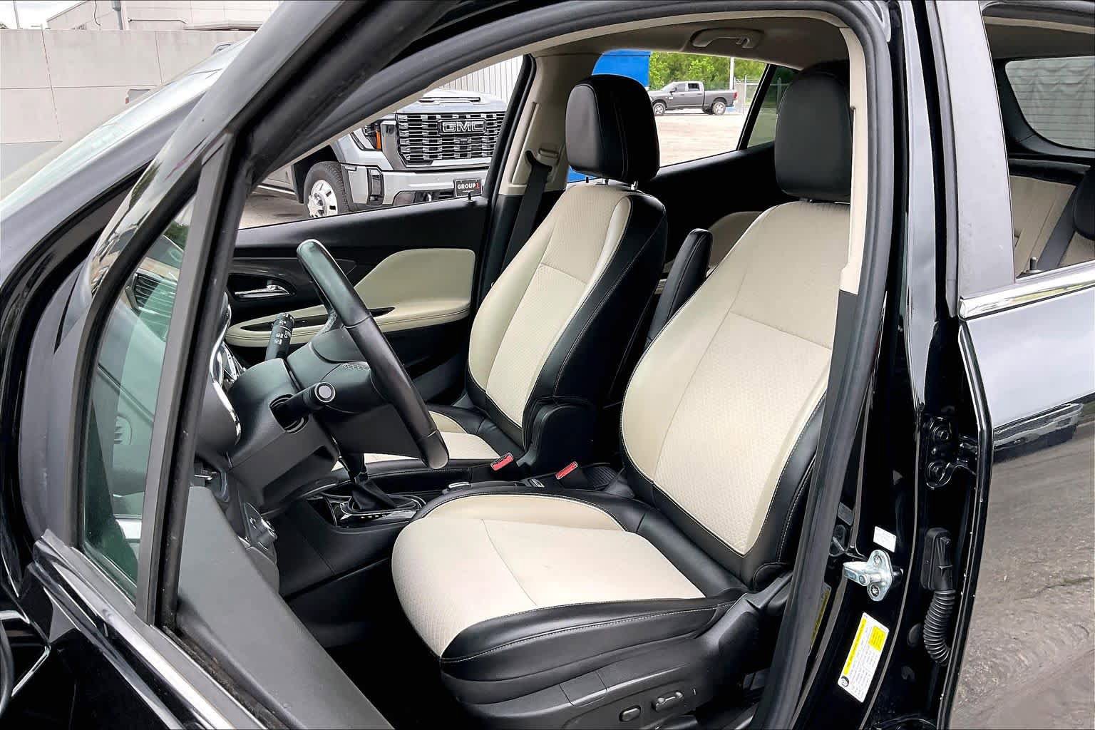 Used 2020 Buick Encore Preferred w/ Safety Package FWD image 8
