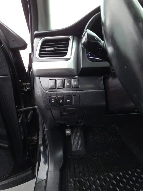 Used 2018 Toyota Highlander Limited image 44