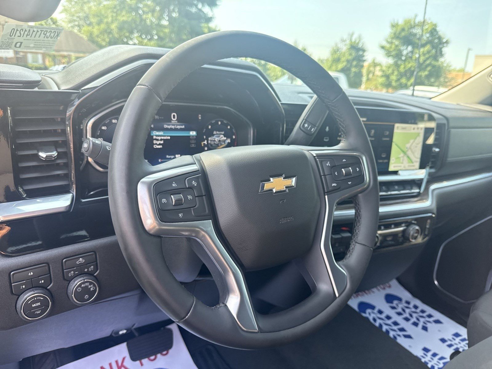 Used 2026 Chevrolet Silverado 2500 LT AWD/4WD image 14