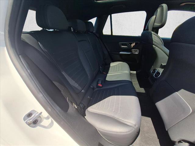 Used 2024 Mercedes-Benz GLC 300 4MATIC image 15