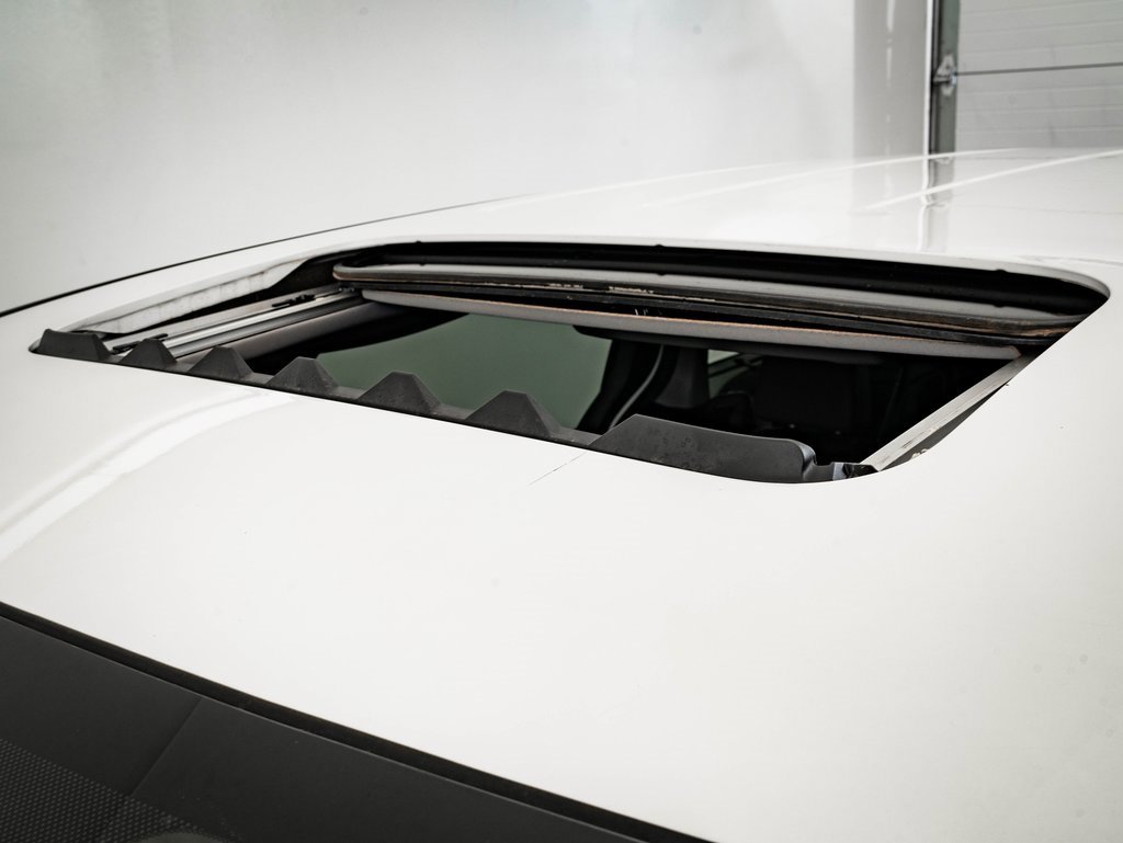 Used 2018 Honda Odyssey Elite image 14