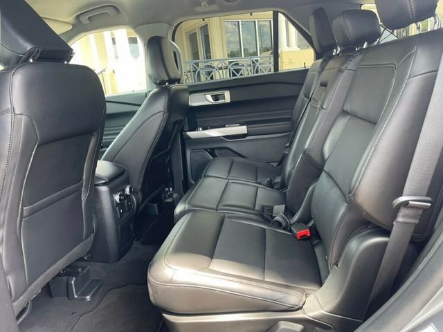 Used 2024 Ford Explorer Limited image 12