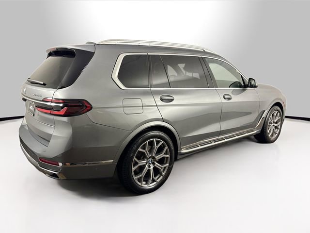 Used 2024 BMW X7 xDrive40i w/ Premium Package image 11