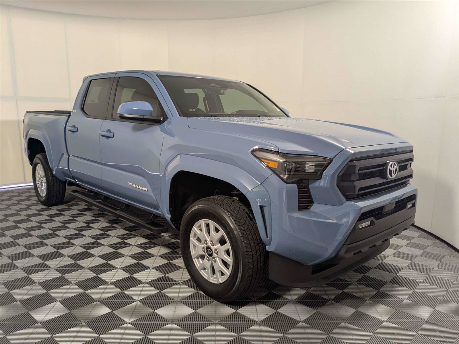 Certified 2026 Toyota Tacoma SR5 RWD image 3
