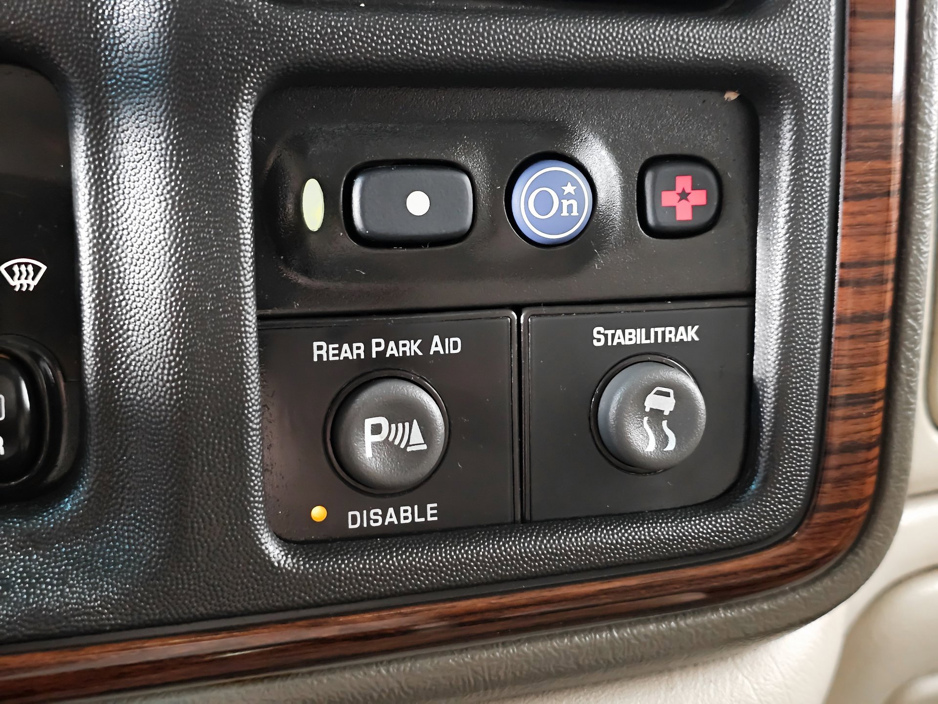 Used 2002 Cadillac Escalade AWD image 24