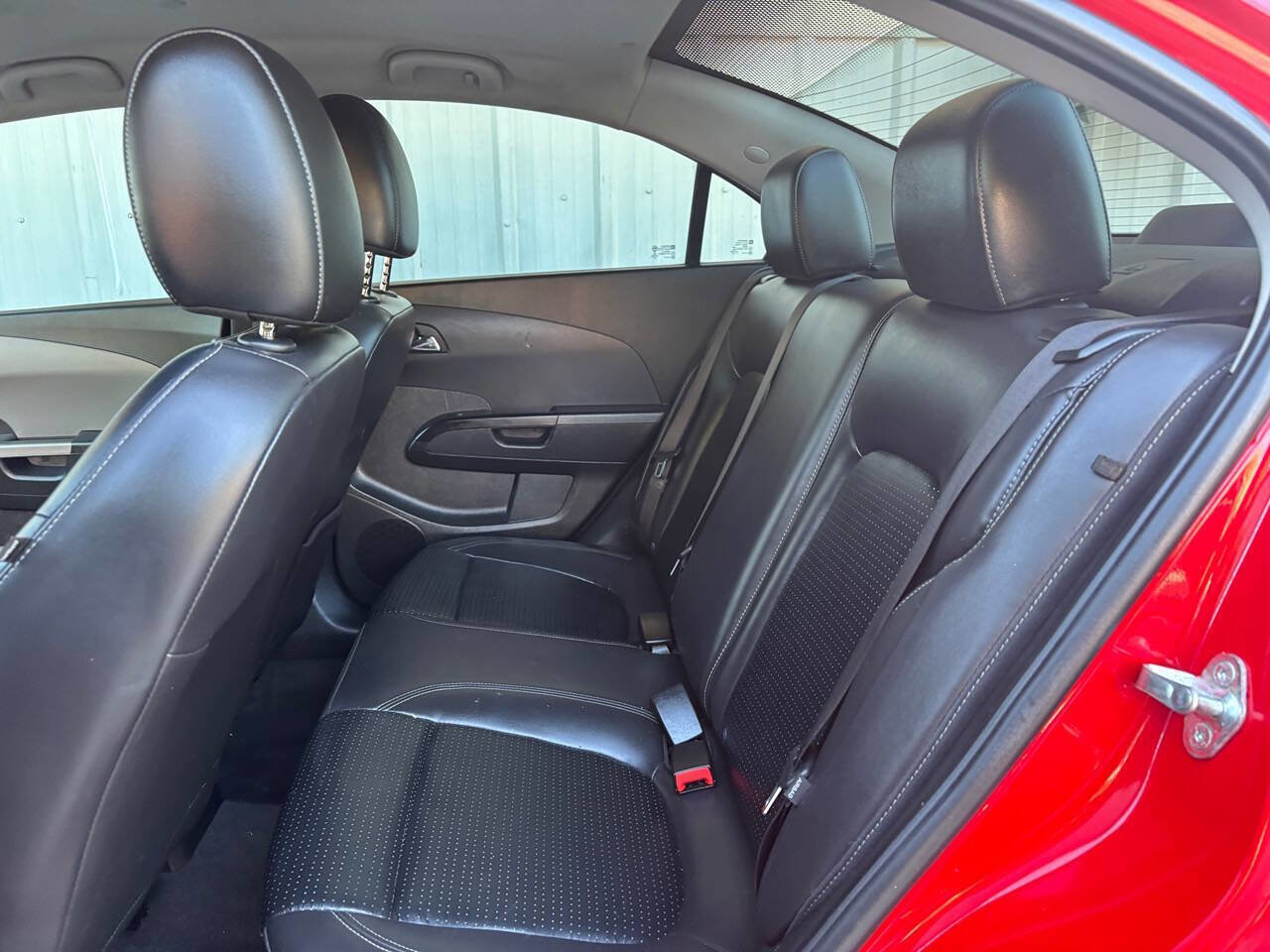 Used 2020 Chevrolet Sonic Premier FWD image 12