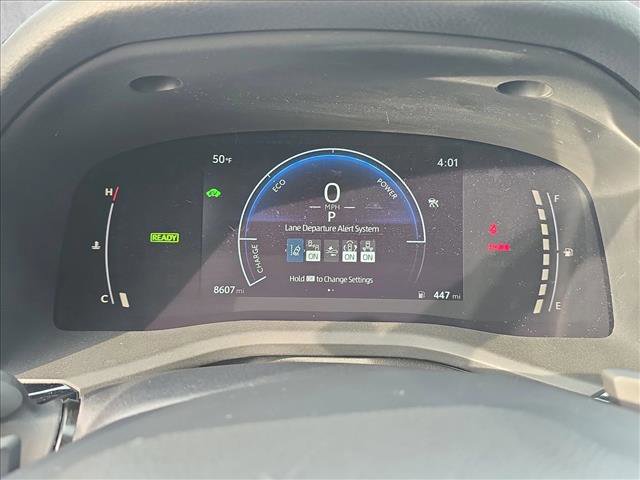 Used 2025 Toyota Camry SE image 11