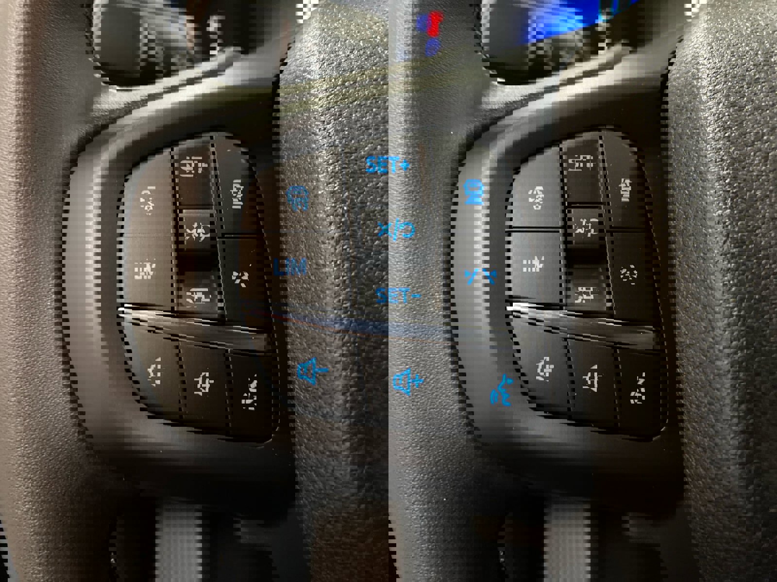 New 2025 Ford Ranger XLT w/ Equipment Group 301A High image 26