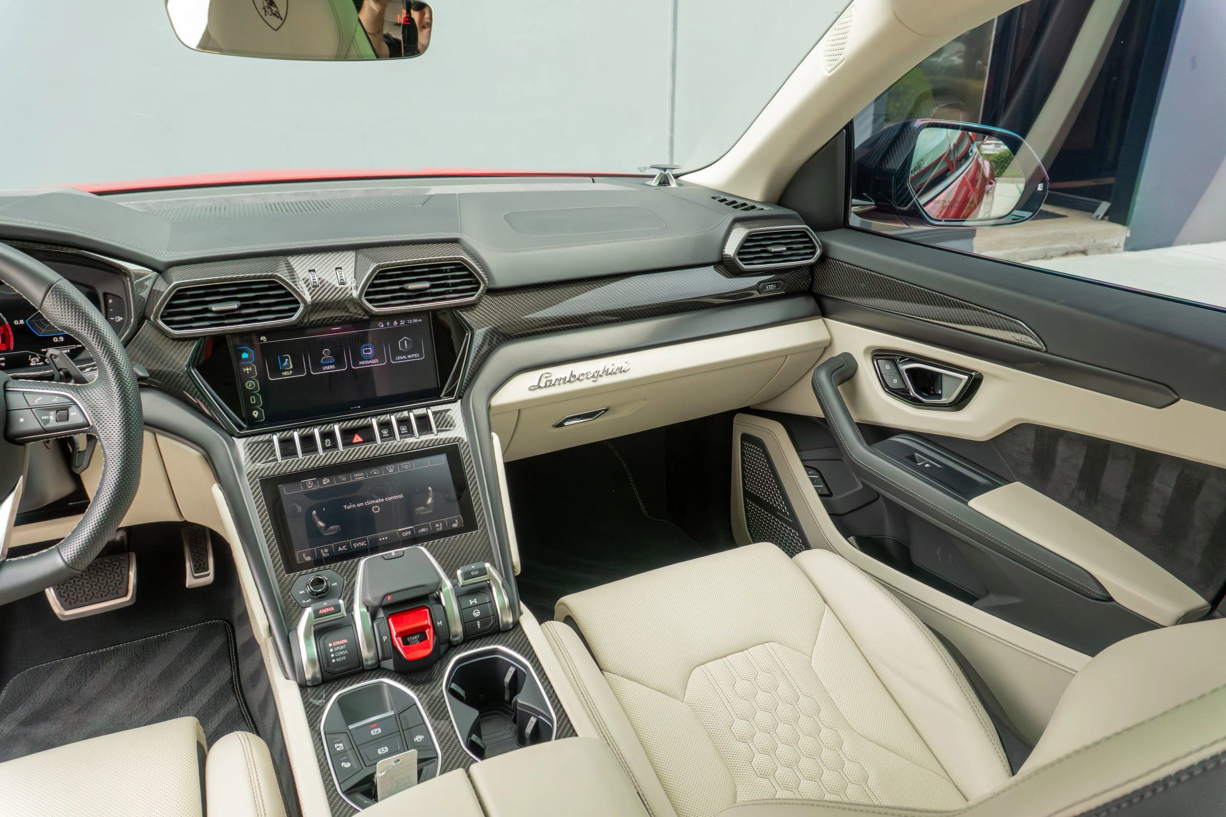 Used 2023 Lamborghini Urus S image 62