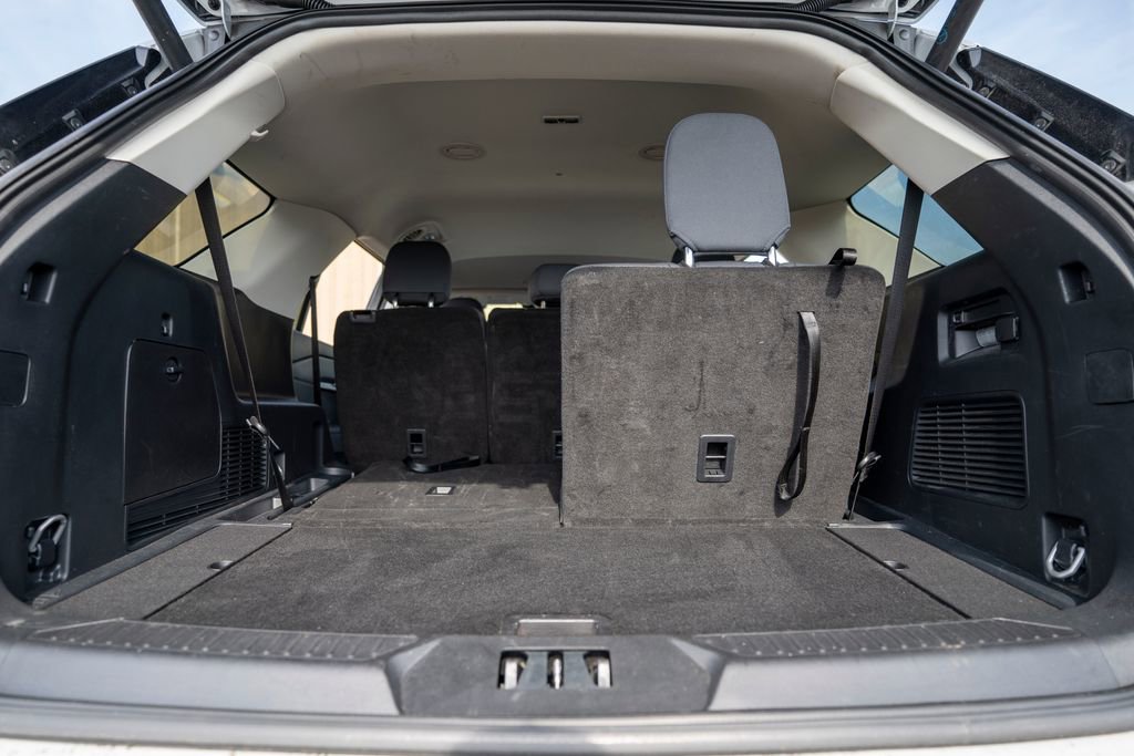 Used 2025 Ford Explorer Active image 34