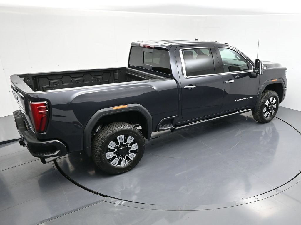 New 2026 GMC Sierra 3500 Denali w/ Denali Reserve Package image 5