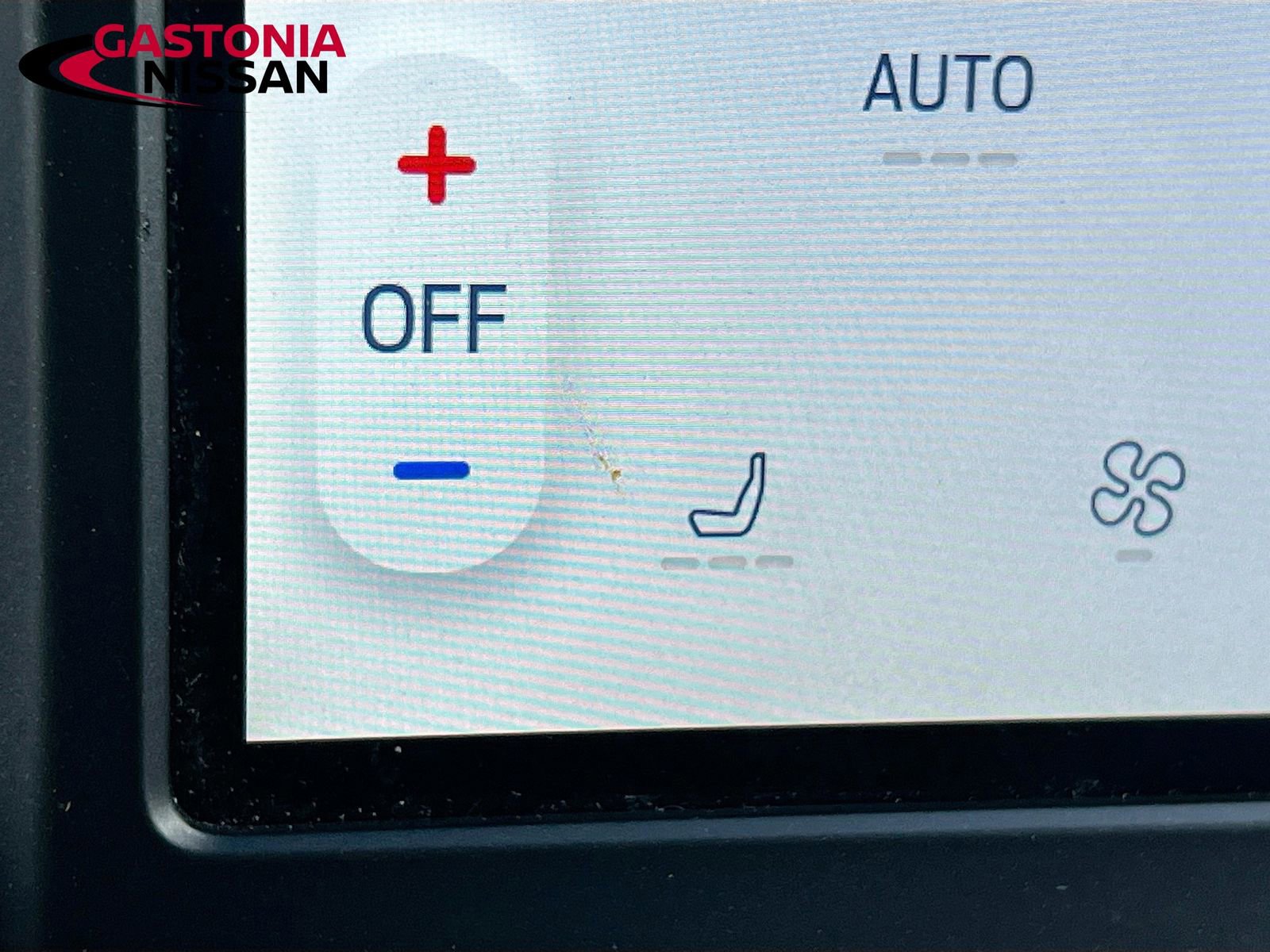 Used 2024 Ford Edge SEL image 26