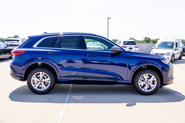 New 2026 Audi Q5 Premium AWD/4WD image 4
