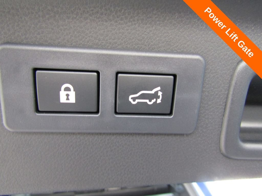 Used 2025 Subaru Forester Touring AWD/4WD image 19