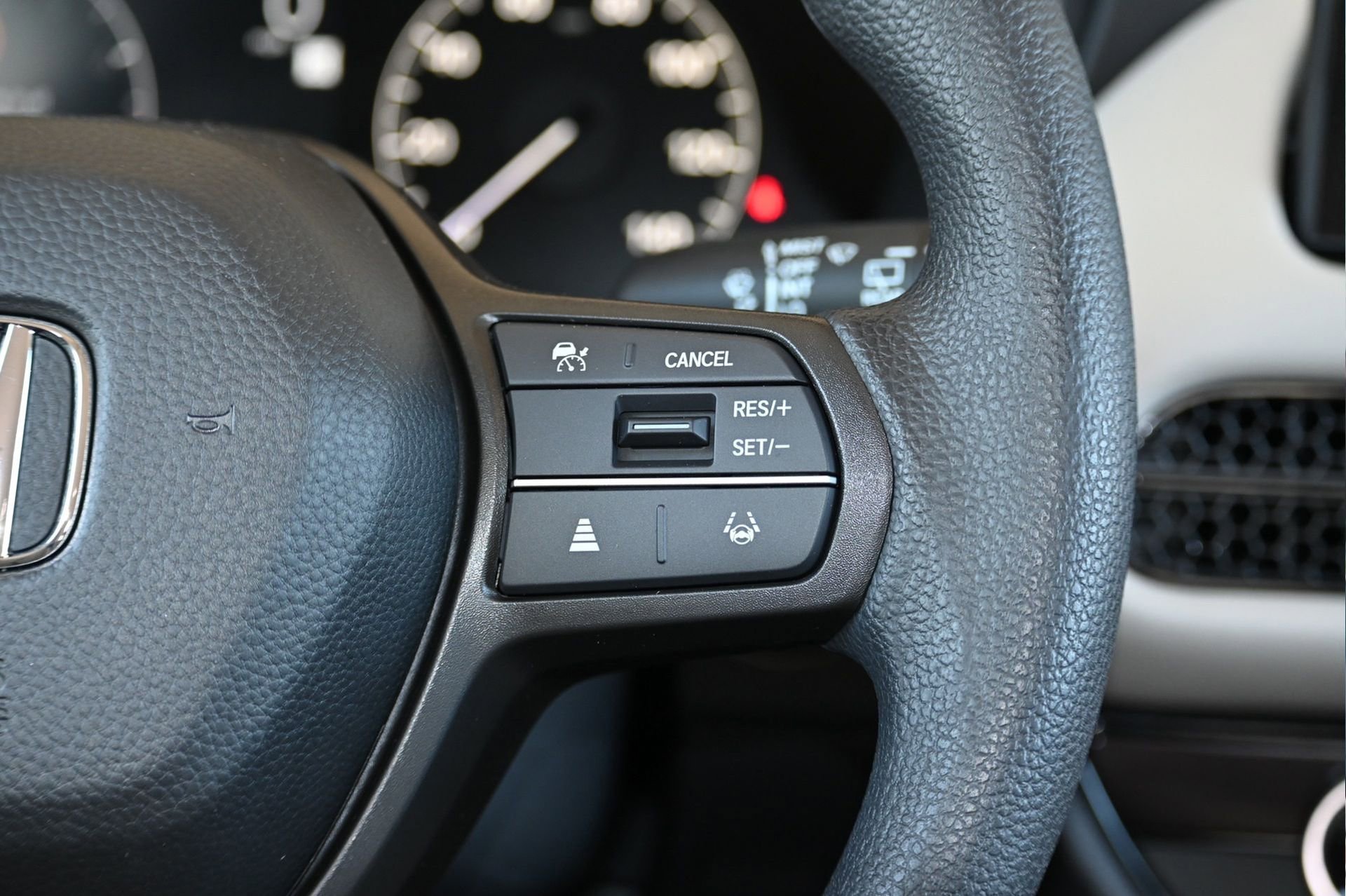 New 2026 Honda HR-V LX image 26