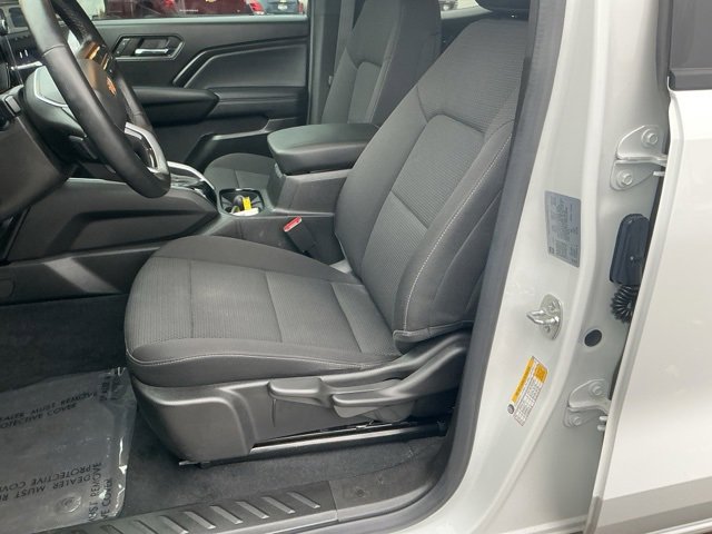 Used 2024 Chevrolet Colorado LT image 11