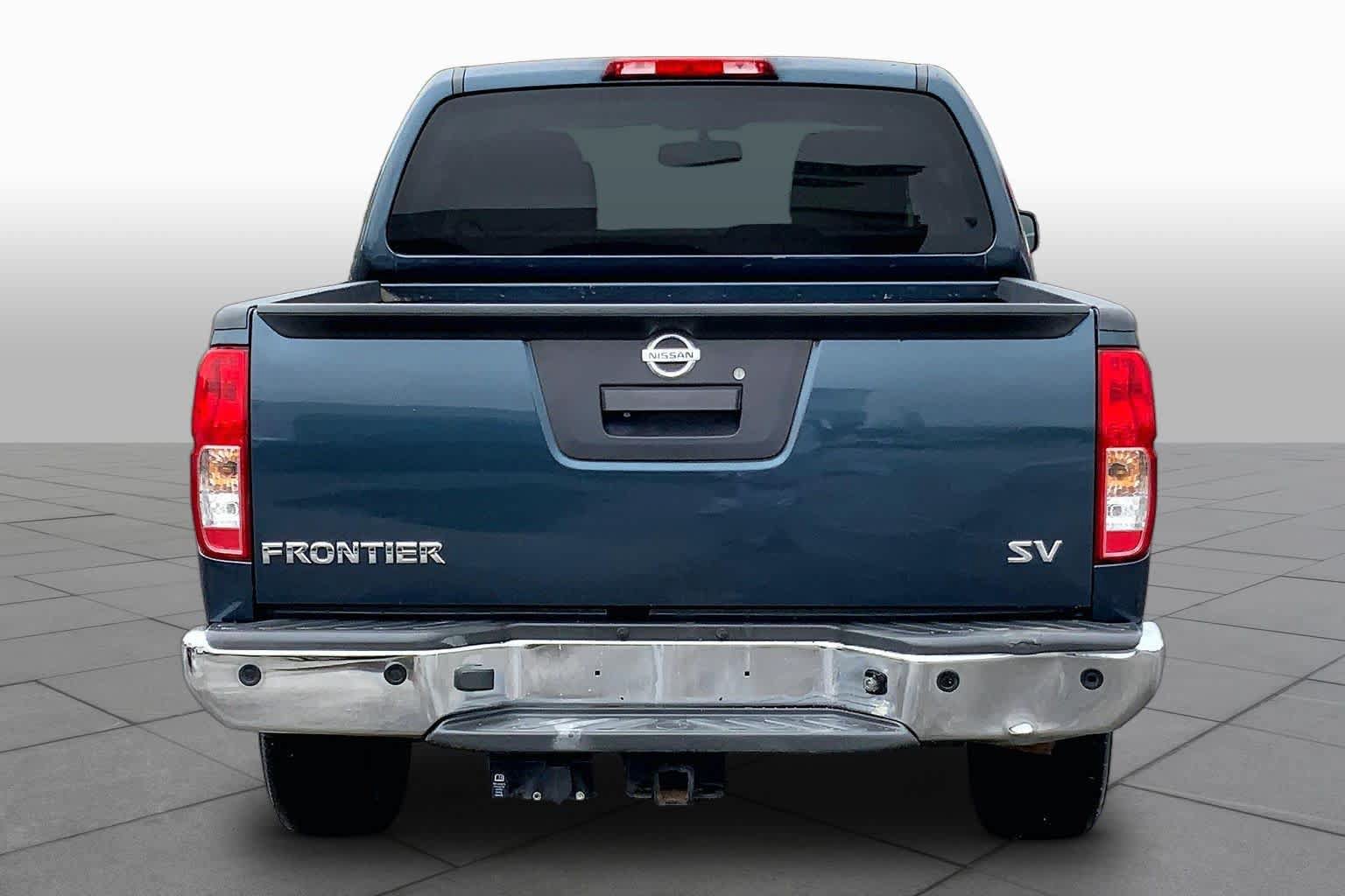 Used 2013 Nissan Frontier SV w/ SV Value Truck Pkg RWD image 5
