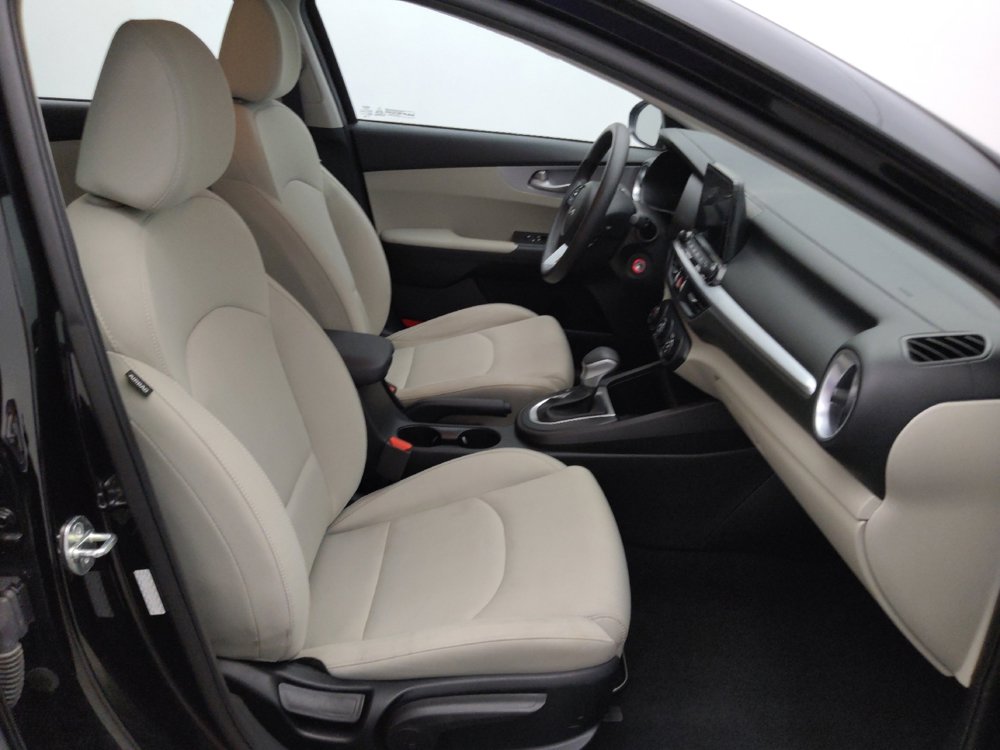 Used 2023 Kia Forte LXS image 21