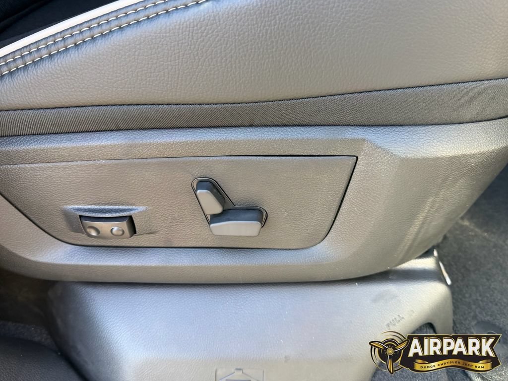 New 2026 RAM 2500 Laramie w/ Night Edition AWD/4WD image 14