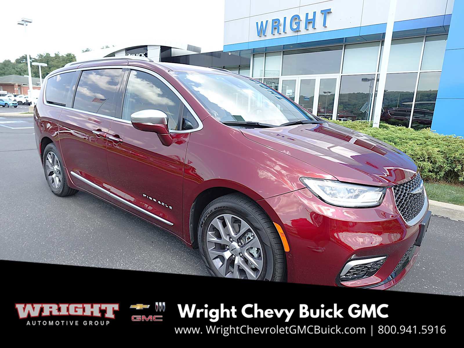 Used 2022 Chrysler Pacifica Pinnacle