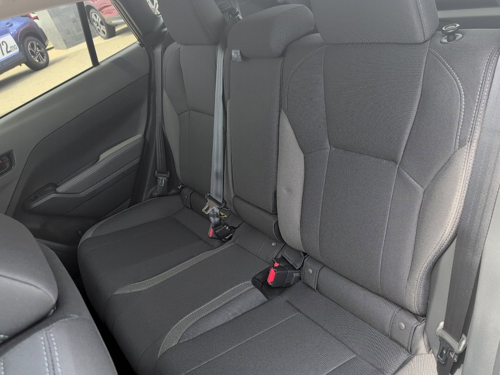 Used 2025 Subaru Crosstrek 2.0i Premium image 36