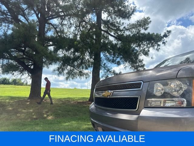 Used 2011 Chevrolet Tahoe LS RWD image 12