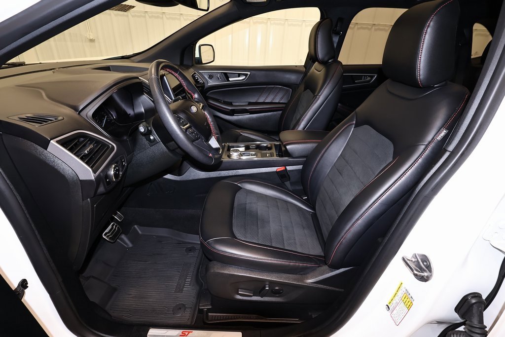 Certified 2023 Ford Edge ST-Line w/ Cargo Accessory Package image 13