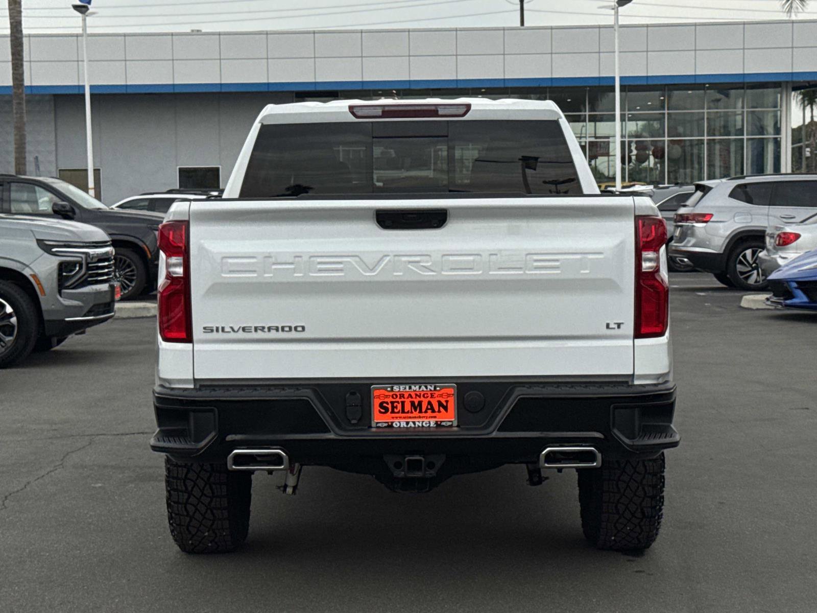 Used 2025 Chevrolet Silverado 1500 LT Trail Boss w/ Convenience Package II image 6