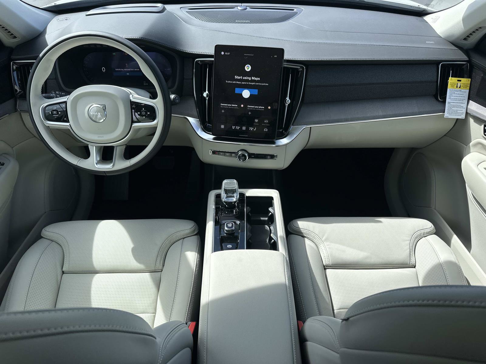 New 2026 Volvo XC90 T8 Ultra w/ Protection Package Premier AWD/4WD image 7