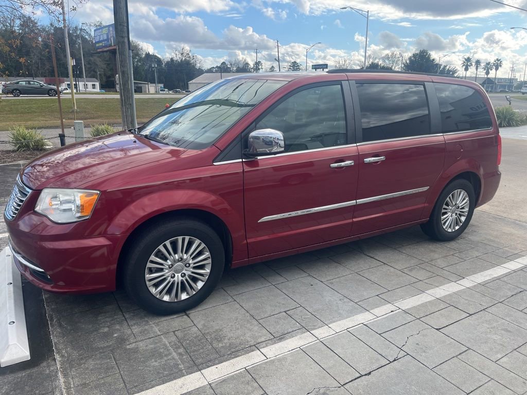 Used 2015 Chrysler Town & Country Touring-L w/ Driver Convenience Group