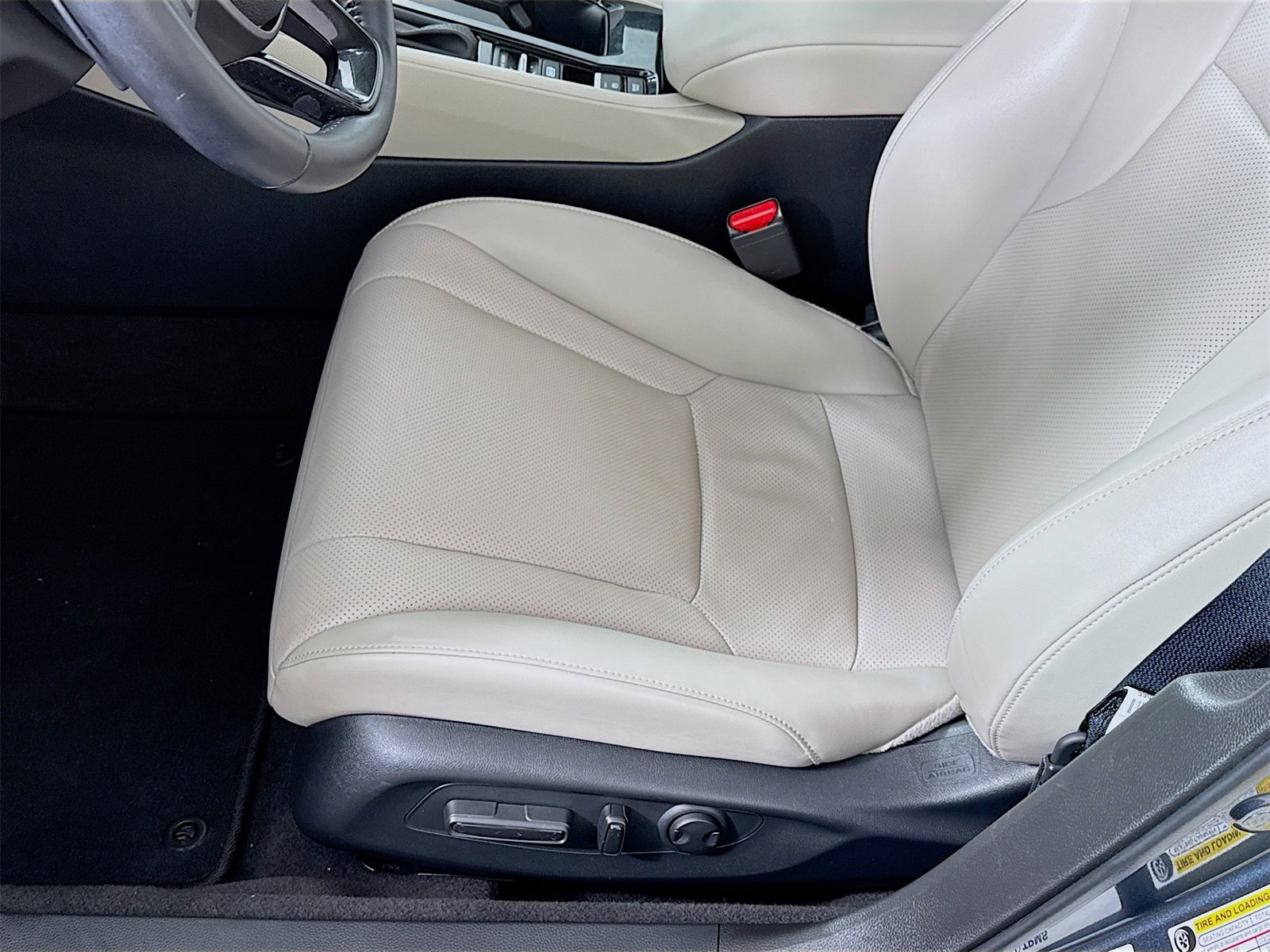 Used 2023 Honda Accord EX-L image 12