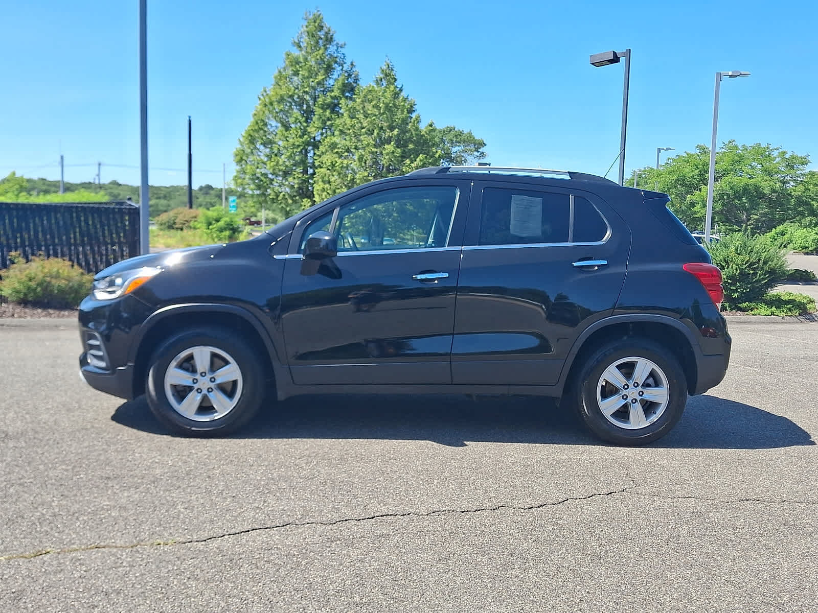 Used 2020 Chevrolet Trax LT w/ LT Convenience Package AWD/4WD image 8