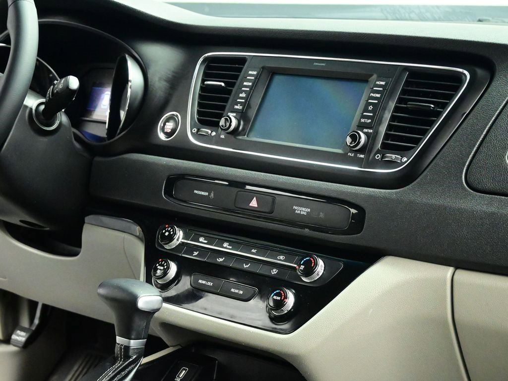 Certified 2020 Kia Sedona EX image 34