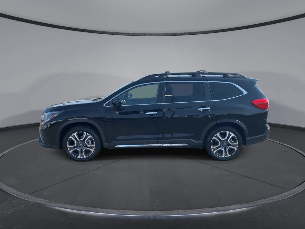 Used 2024 Subaru Ascent Touring AWD/4WD image 5