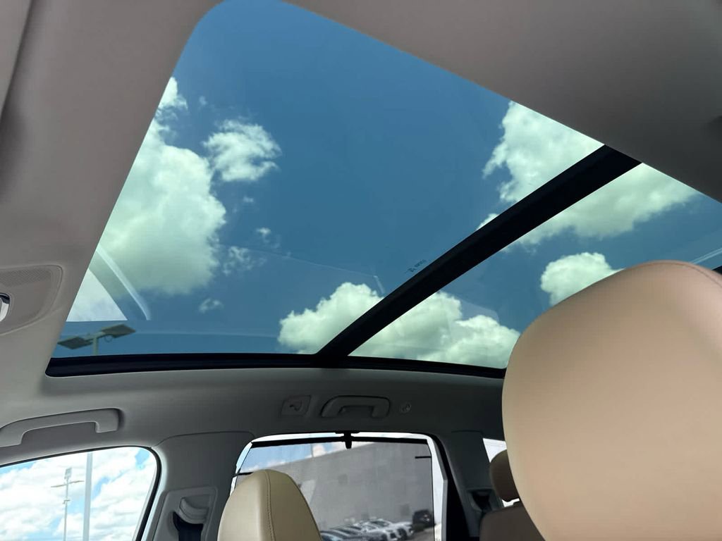 Used 2025 Audi Q7 3.0T Prestige image 32