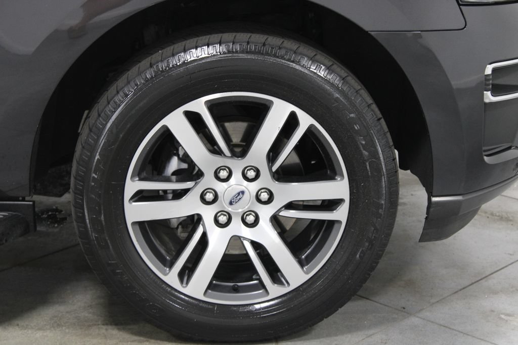 Used 2024 Ford Expedition Limited RWD image 12