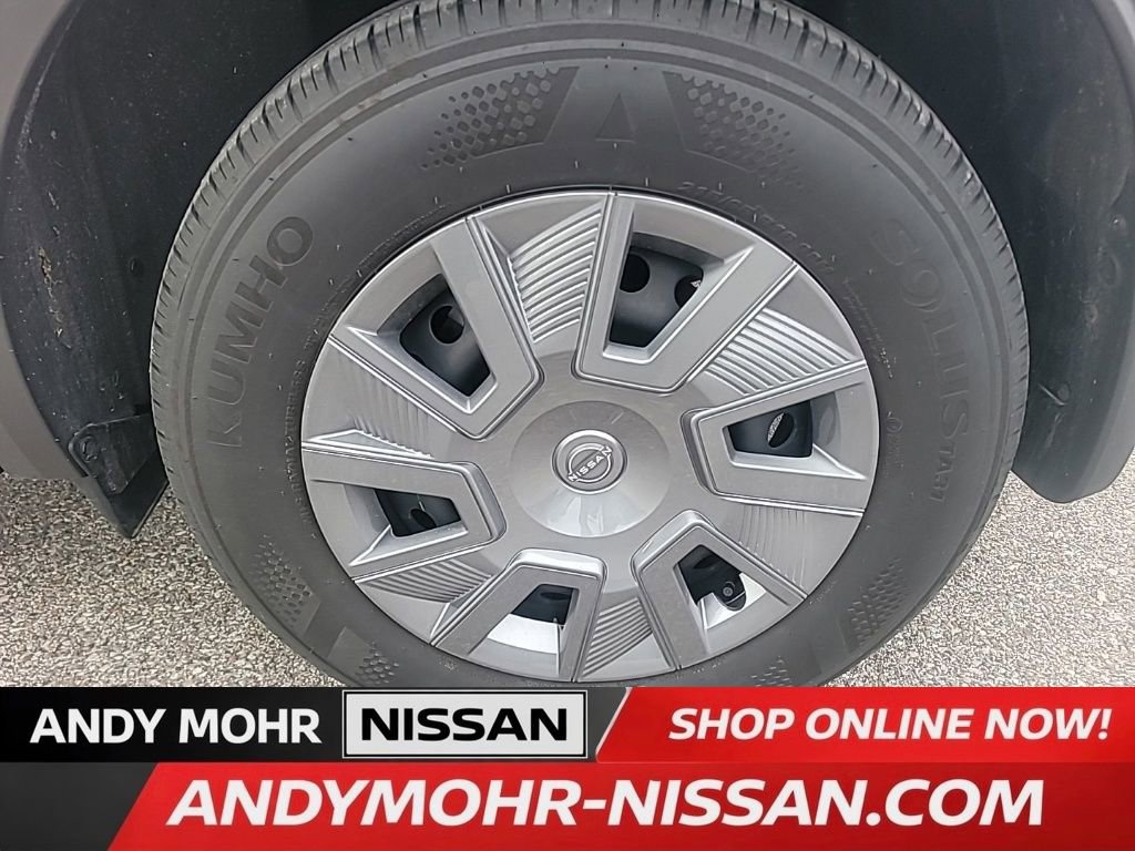 Used 2025 Nissan Kicks S image 11