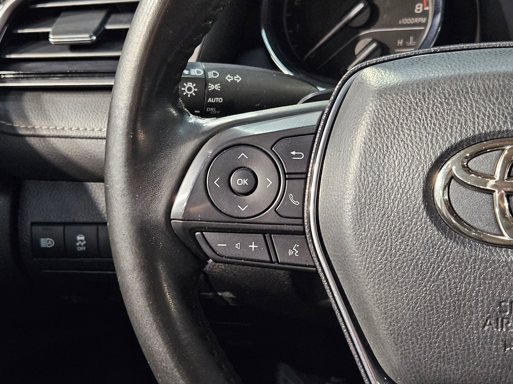 Used 2020 Toyota Camry SE image 26